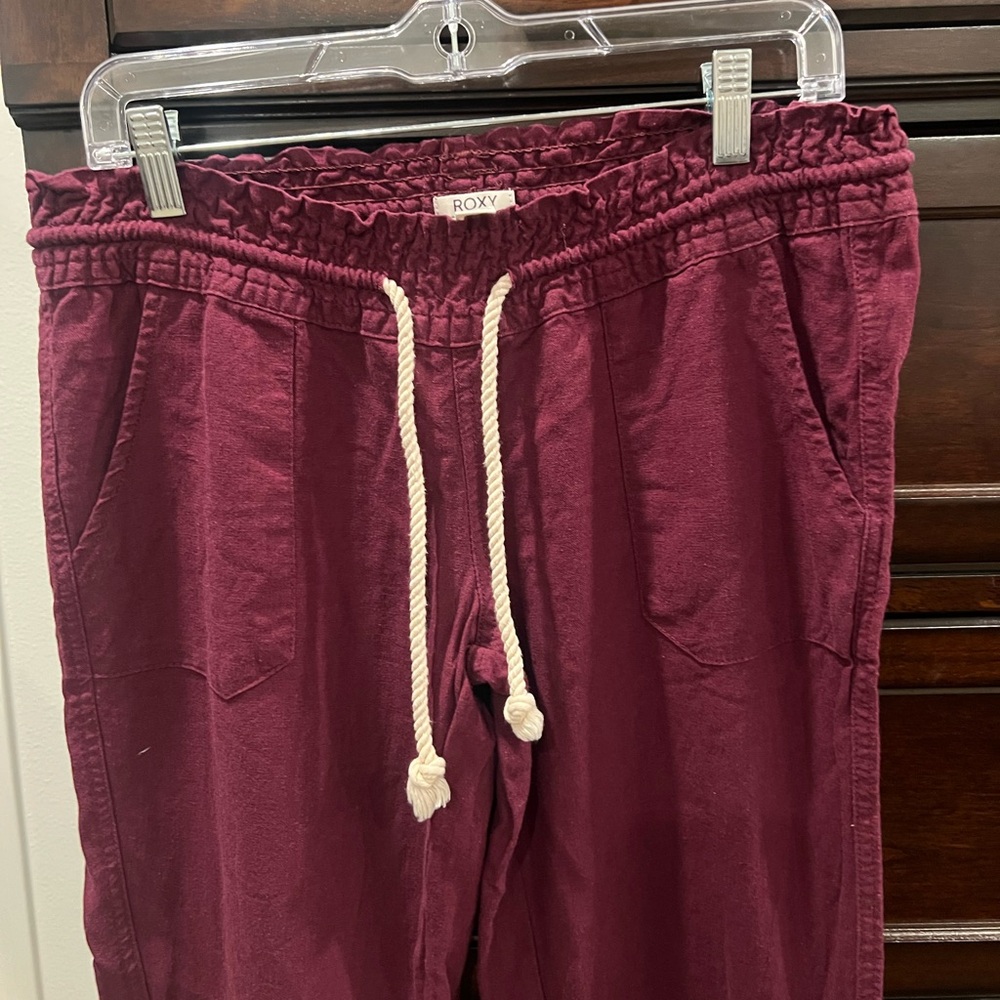 Roxy Linen pants - maroon size Medium inseam is 31 - Picture 6 of 8